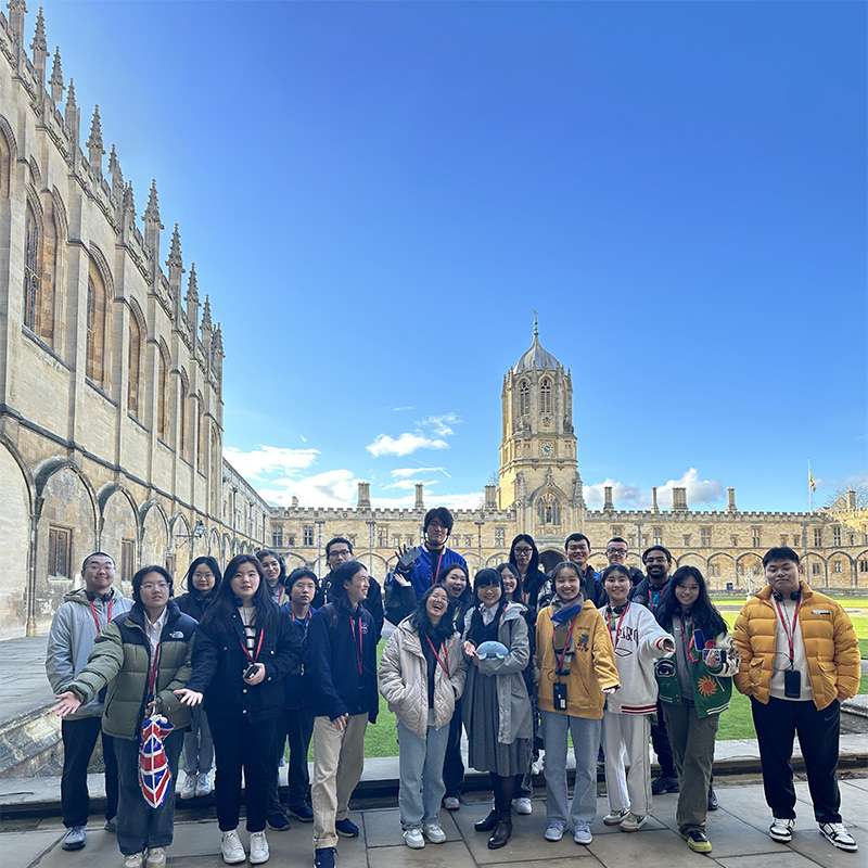 International Students at Christchuch College, Oxford.