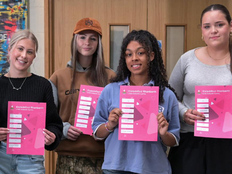 Group of art students with certificates