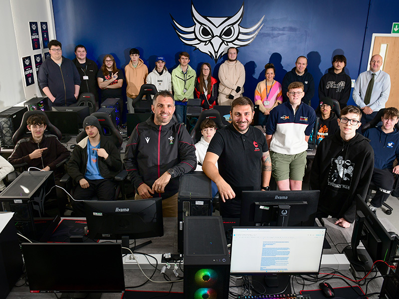 Group of esports students and staff with esports wales staff
