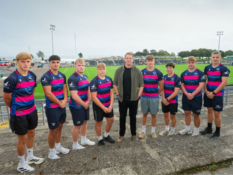 Gower College Swansea rugby team with Alun Wyn Jones