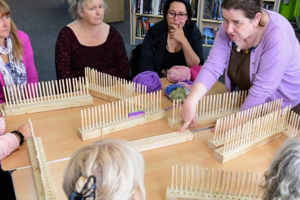 Peg weaving Gorseinon library 