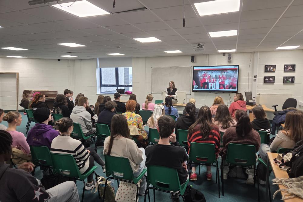 Former student inspires next generation of actors