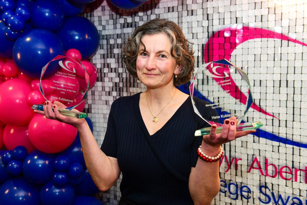 College celebrates top apprentices and employers