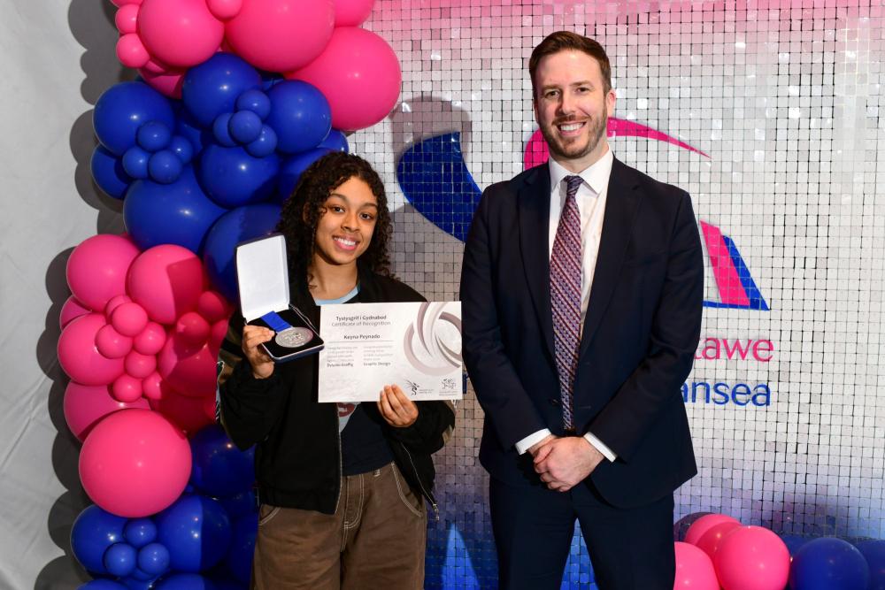 College students celebrate medals success