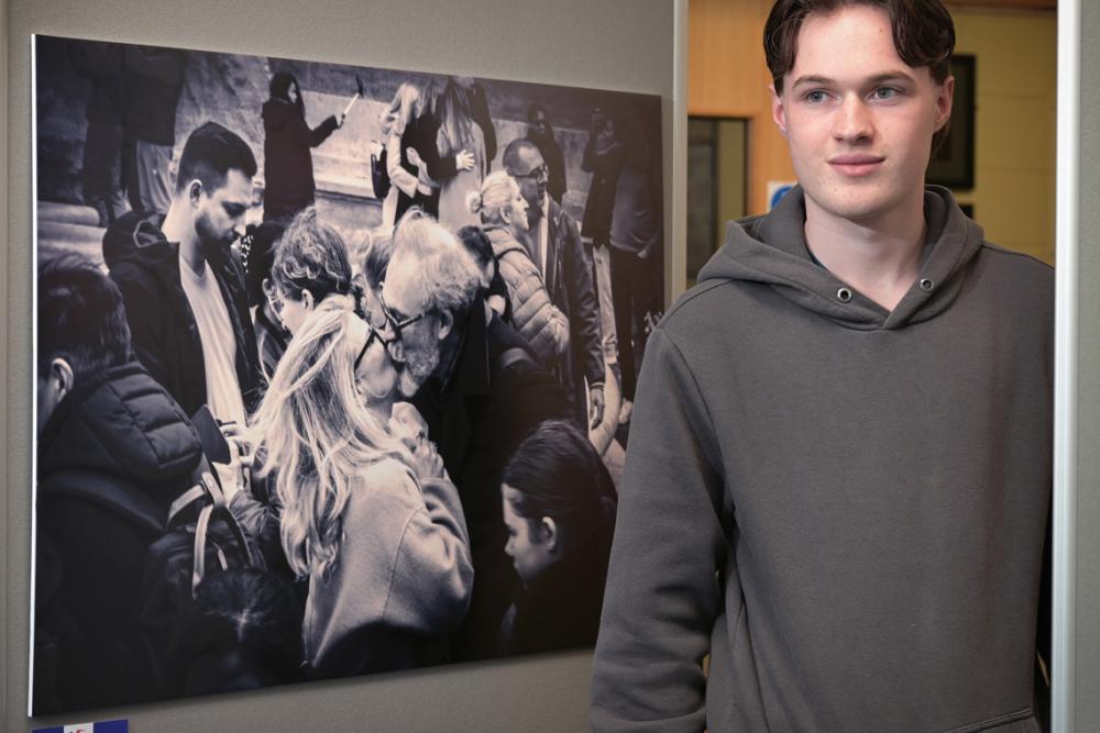 Jack Hopkins with his photograph