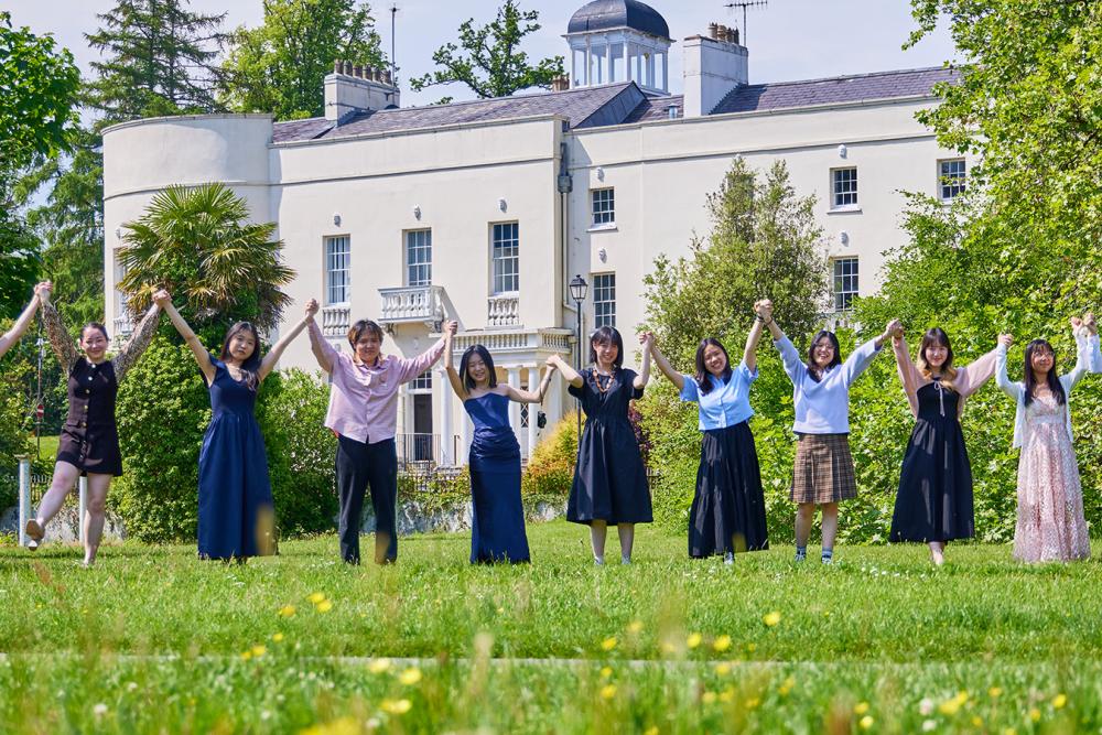 International students outside Sketty Hall