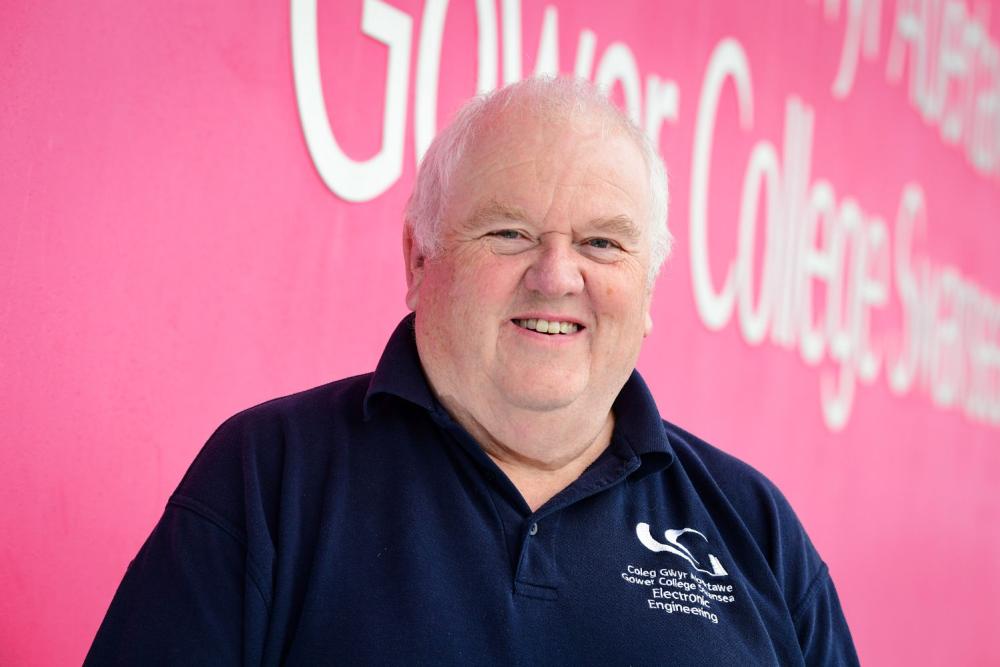 College skills champ heads to China